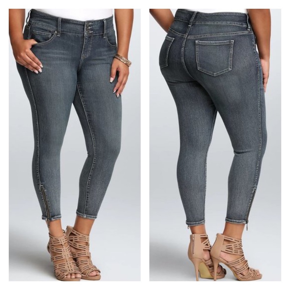 TORRID Stiletto Zip Medium Wash Jeggings 24
